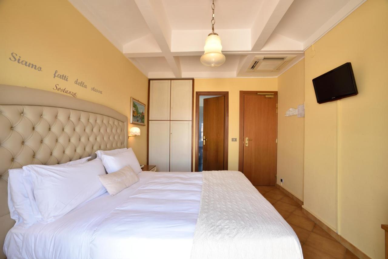 Hotel Bergamo San Bartolomeo Al Mare Exterior foto