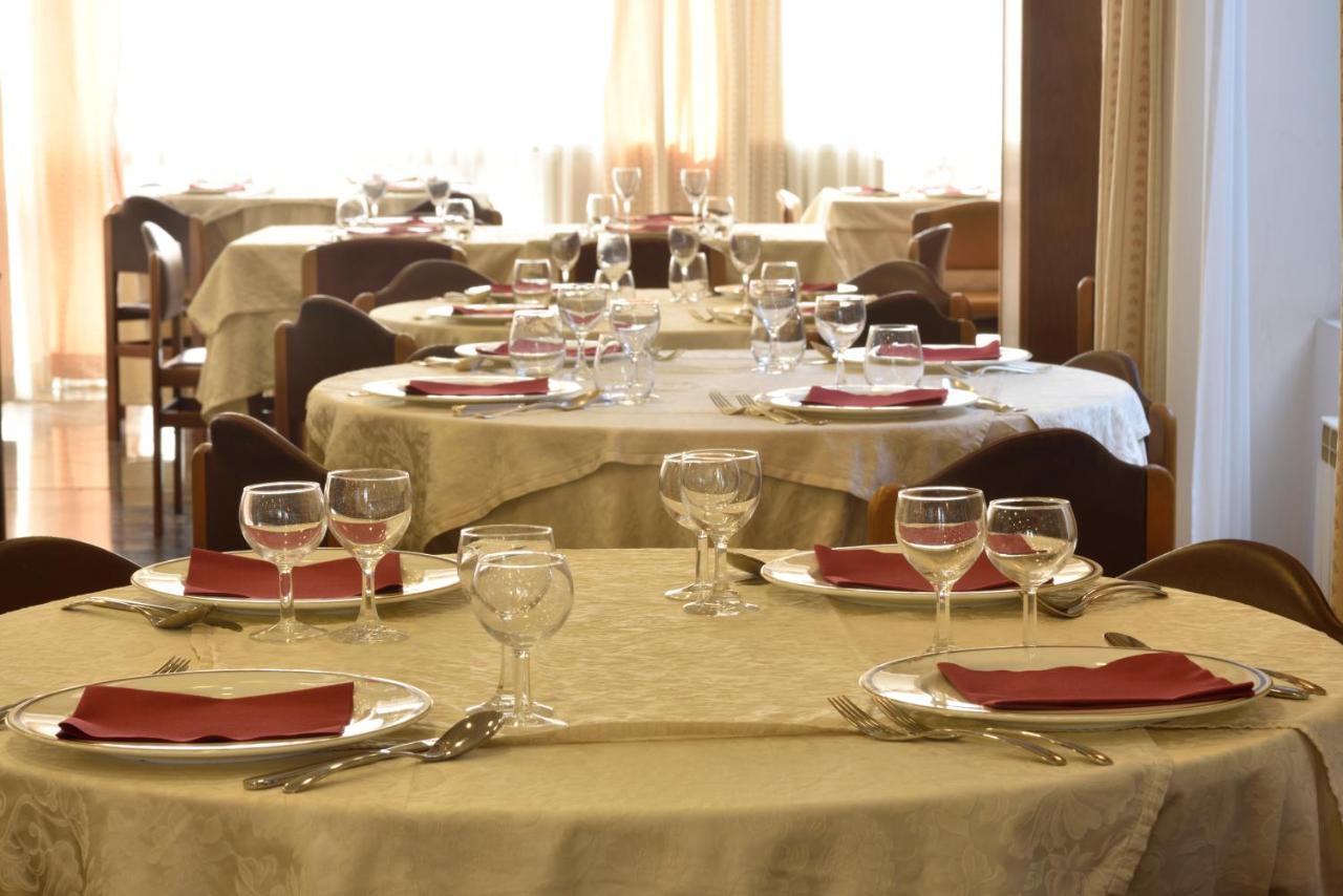 Hotel Bergamo San Bartolomeo Al Mare Exterior foto