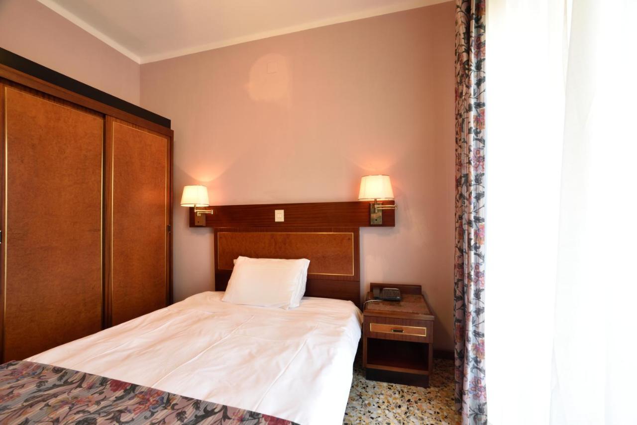 Hotel Bergamo San Bartolomeo Al Mare Exterior foto
